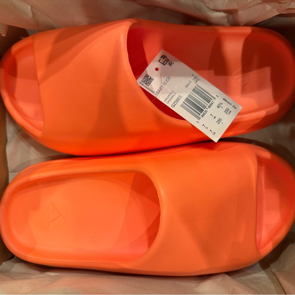 Yeezy Slide by Adidas in Enflame Orange, Unisex sizing - US 7 /EU 40.5